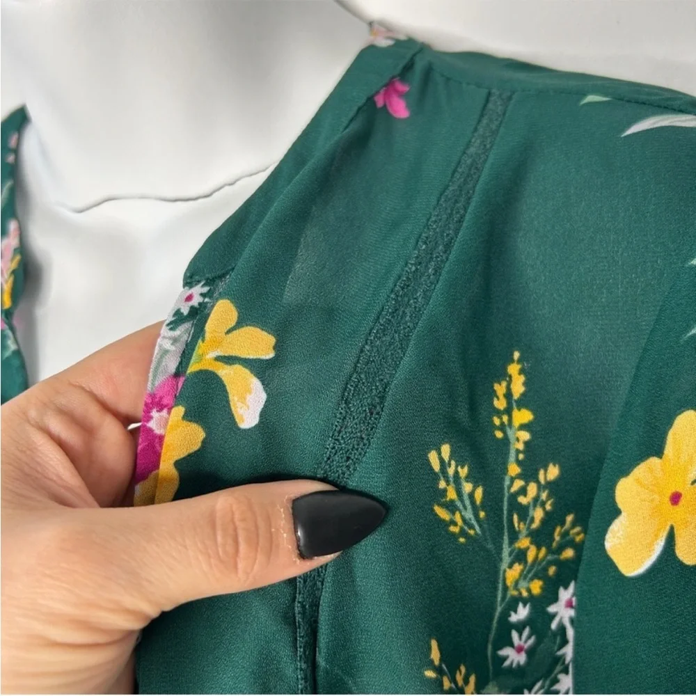 OLD NAVY Dark Green Floral Print Georgette Swing Blouse Size Medium - Picture 5 of 10